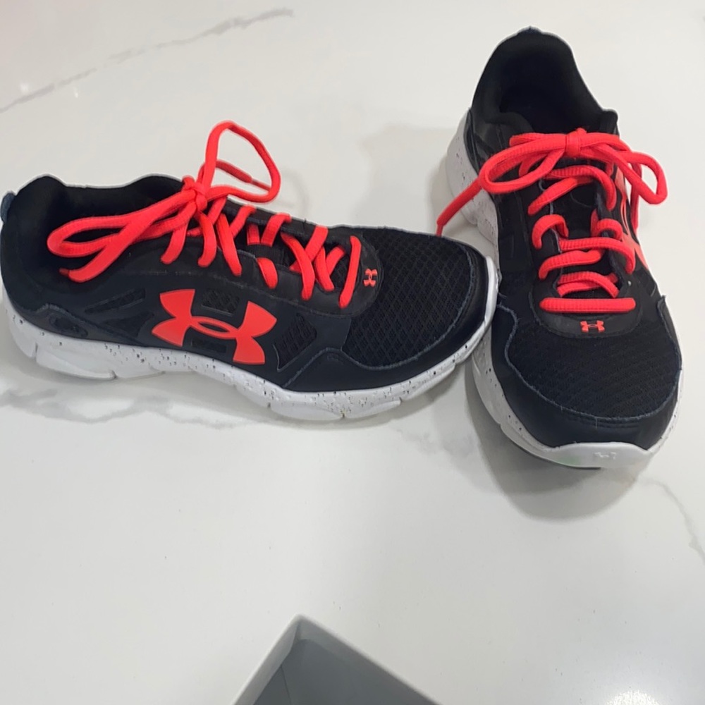 Women’s running shoes